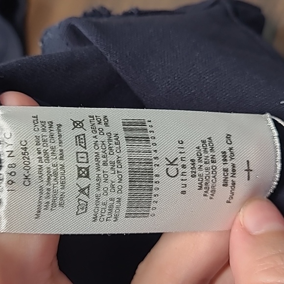 Calvin Klein Size L Navy Blue Polo - Picture 6 of 6